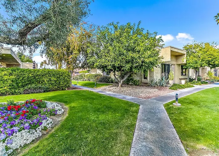 Villa De Las Flores By Acme House Company Palm Springs
